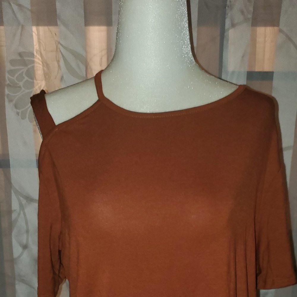 Brownish off the shoulder strappy top XL